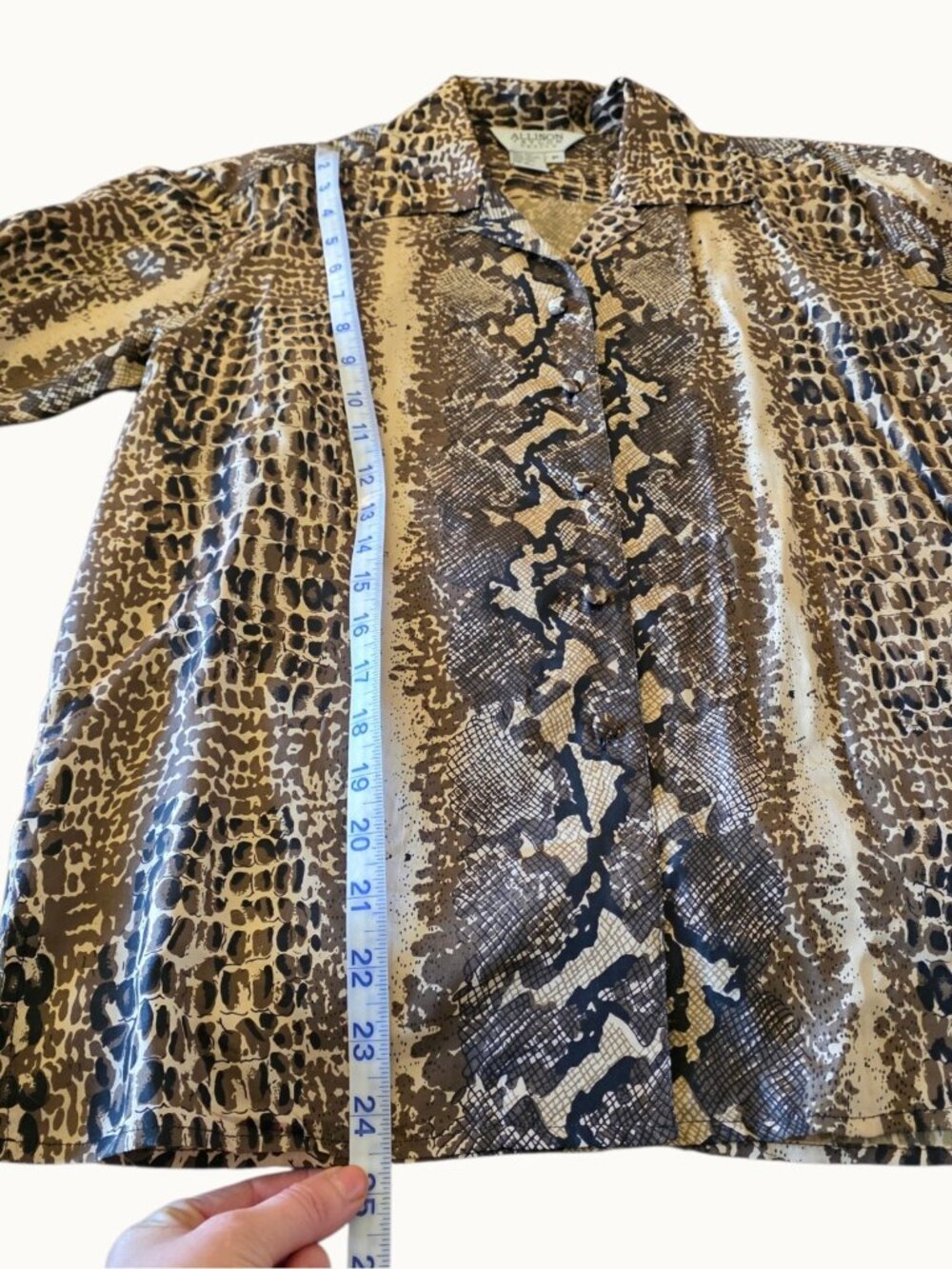 Allison Taylor Petite 100% Silk Blouse Animal Print Python Leopard PM - Picture 12 of 13